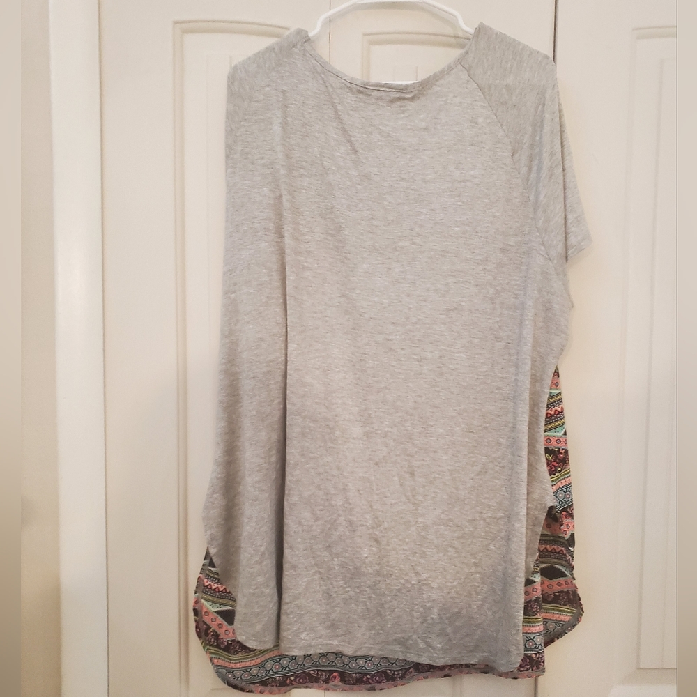 Shirt🍒 - Picture 9 of 13